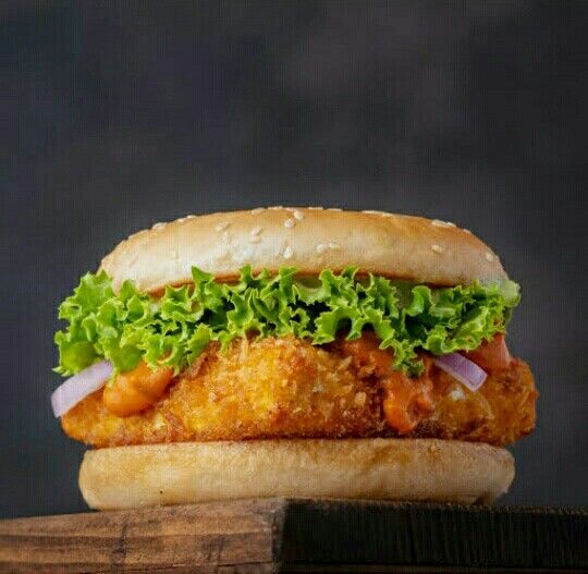 Zingy Paneer Burger